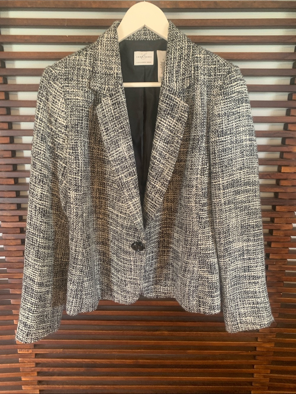 🎉NEW LISTING!🎉Emma James Classic Tweed Black & White Women's Blazer